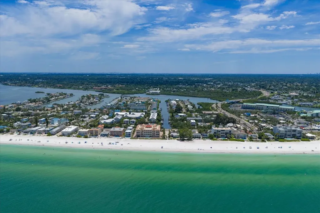 659 Garland Circle Indian Rocks Beach FL 33785