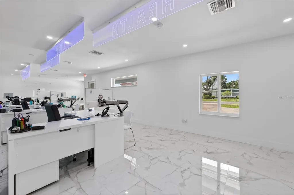 1233 Bartow Road Lakeland FL 33801