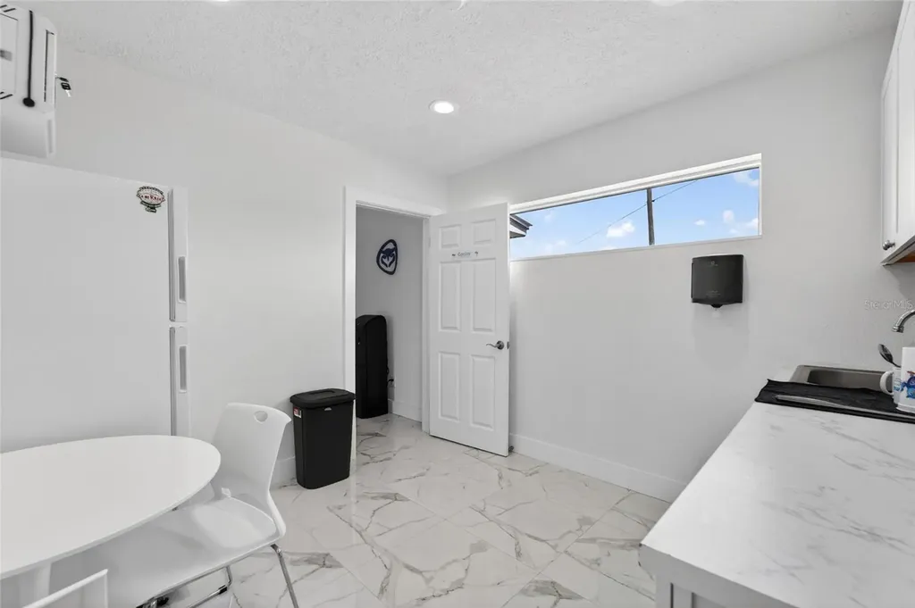 1233 Bartow Road Lakeland FL 33801