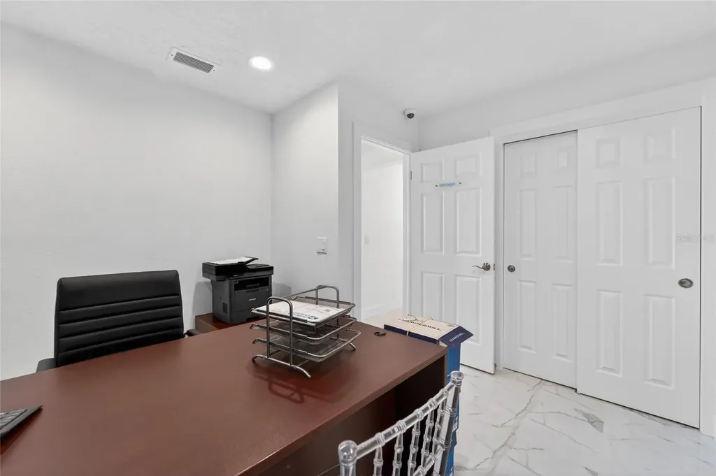 1233 Bartow Road Lakeland FL 33801