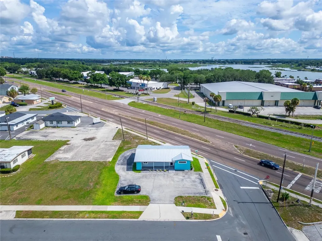 1233 Bartow Road Lakeland FL 33801