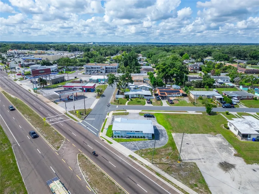 1233 Bartow Road Lakeland FL 33801