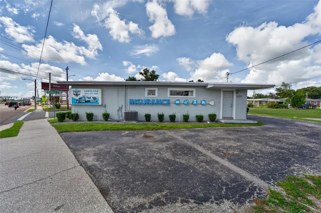 1233 Bartow Road Lakeland FL 33801