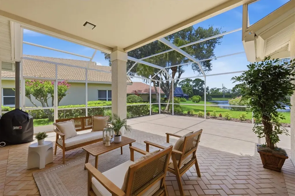 8006 Bobcat Circle Sarasota FL 34238