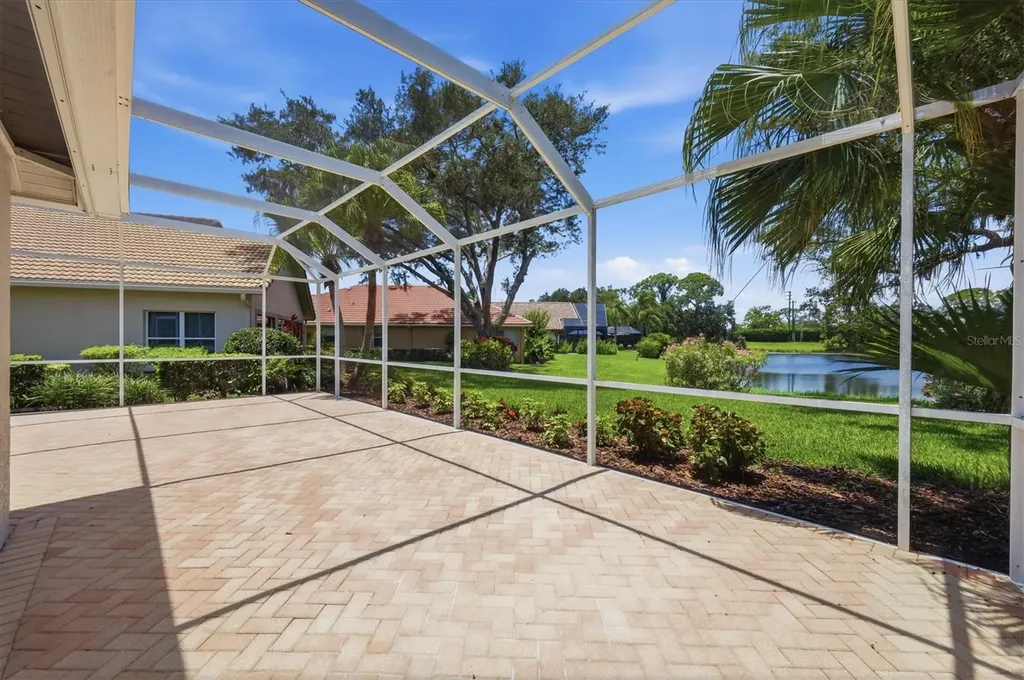 8006 Bobcat Circle Sarasota FL 34238