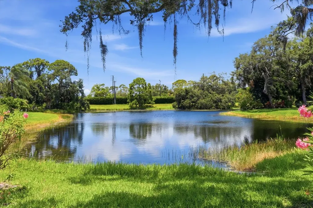 8006 Bobcat Circle Sarasota FL 34238