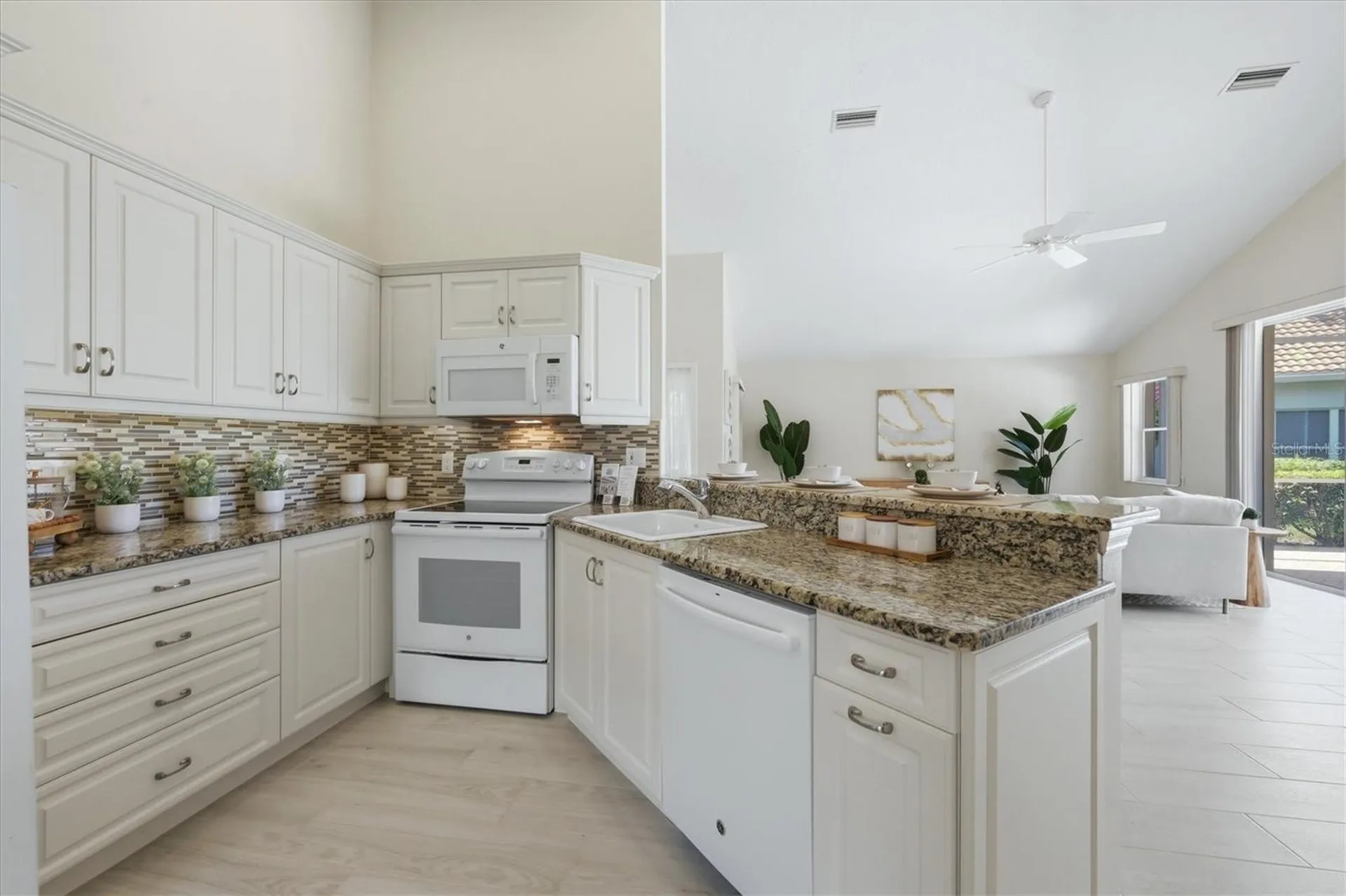 8006 Bobcat Circle Sarasota FL 34238