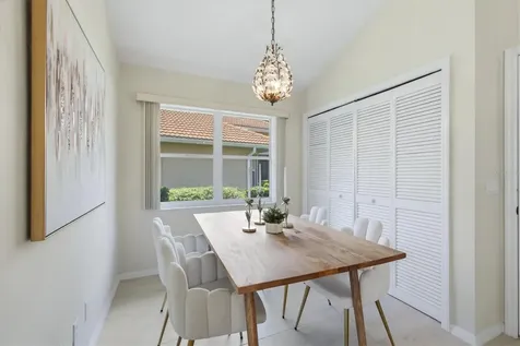 8006 Bobcat Circle Sarasota FL 34238