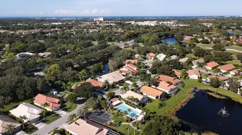 8006 Bobcat Circle Sarasota FL 34238