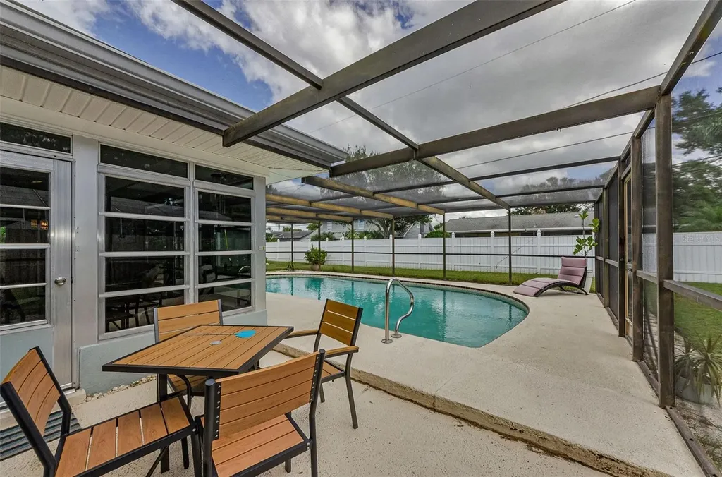 1525 Ruth Road Dunedin FL 34698