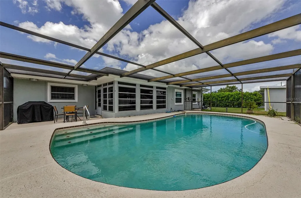 1525 Ruth Road Dunedin FL 34698