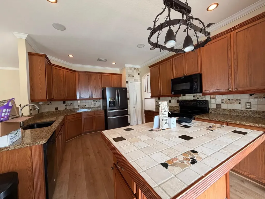 2418 Huron Circle Kissimmee FL 34746