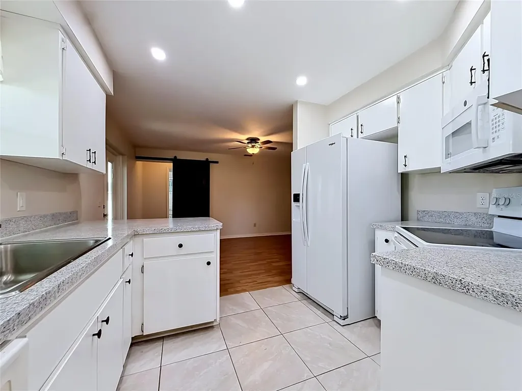 230 W Staggerbush Path Beverly Hills FL 34465