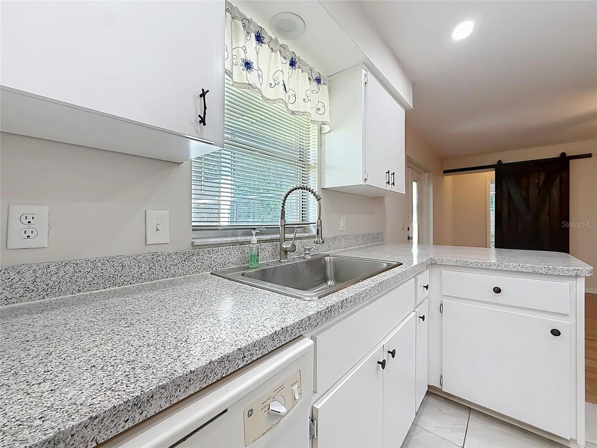 230 W Staggerbush Path Beverly Hills FL 34465