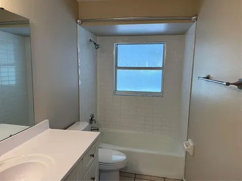 824 S Lone Oak Drive Leesburg FL 34748