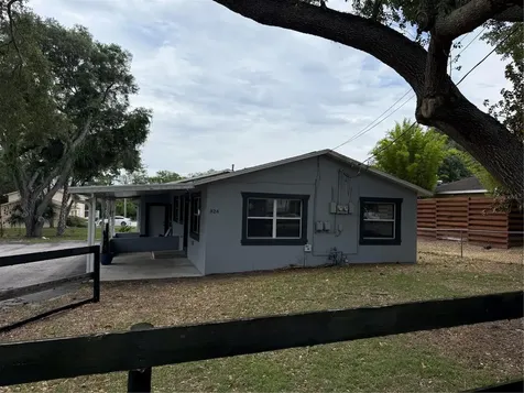 824 S Lone Oak Drive Leesburg FL 34748