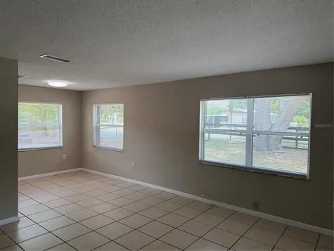 824 S Lone Oak Drive Leesburg FL 34748