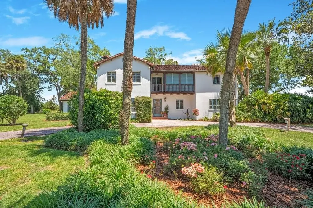 14365 SE Highway 42 Weirsdale FL 32195