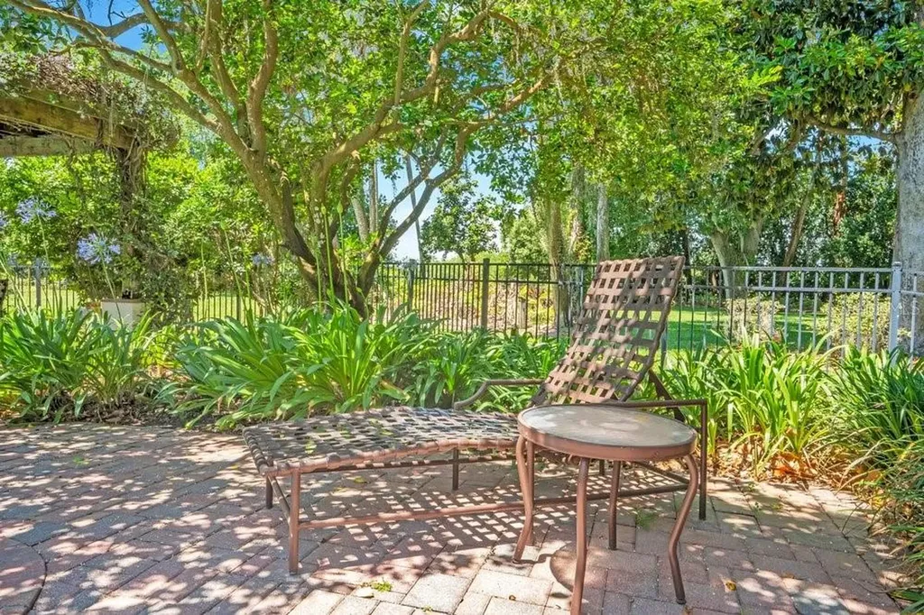 14365 SE Highway 42 Weirsdale FL 32195