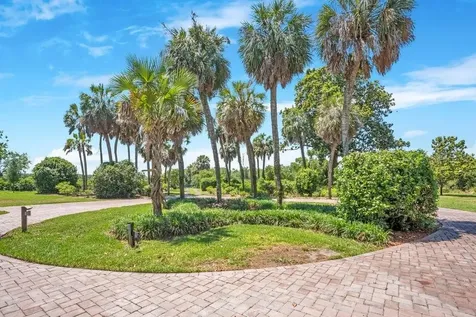 14365 SE Highway 42 Weirsdale FL 32195
