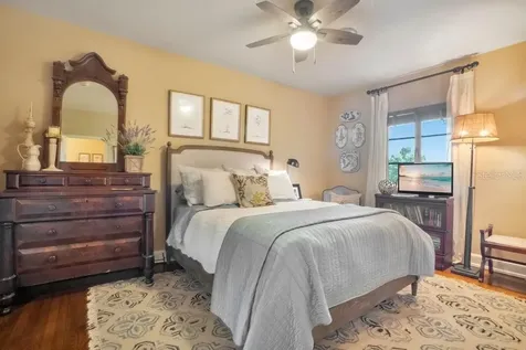 14365 SE Highway 42 Weirsdale FL 32195