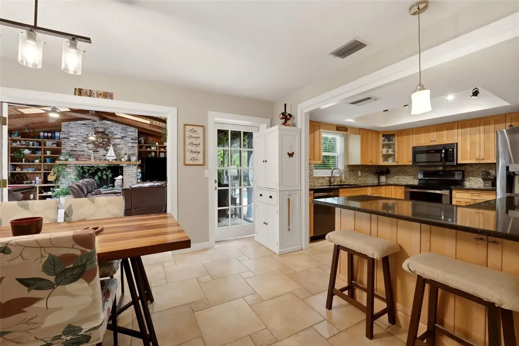 1524 84th Street NW Bradenton FL 34209