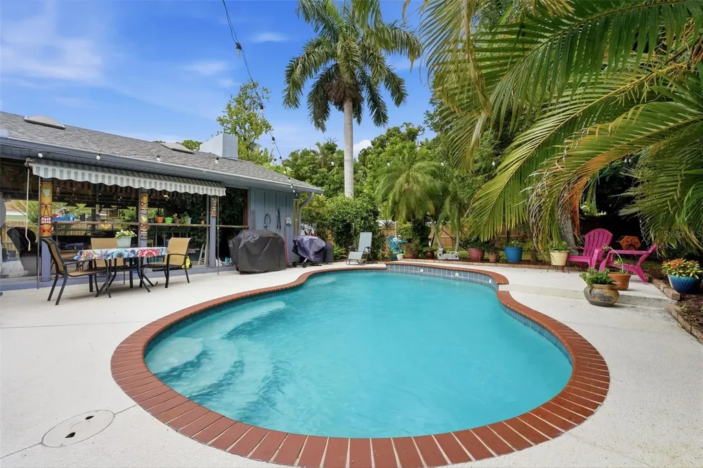1524 84th Street NW Bradenton FL 34209