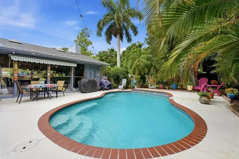 1524 84th Street NW Bradenton FL 34209