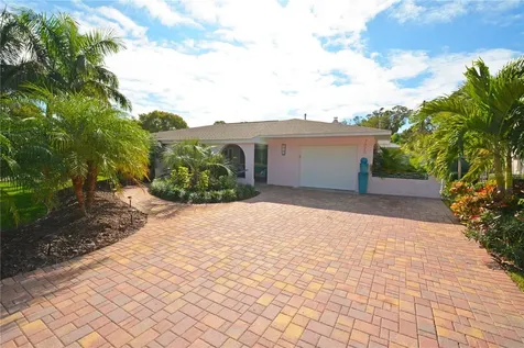 7020 Mango Avenue S St Petersburg FL 33707