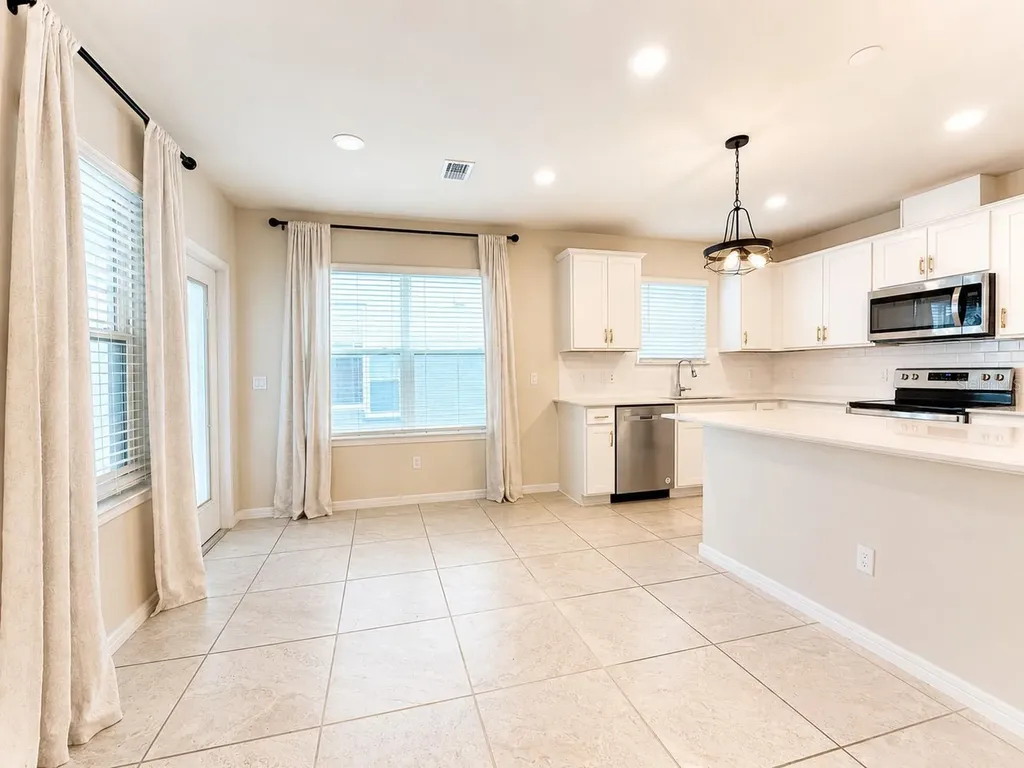 2092 Cross Prairie Parkway Kissimmee FL 34744