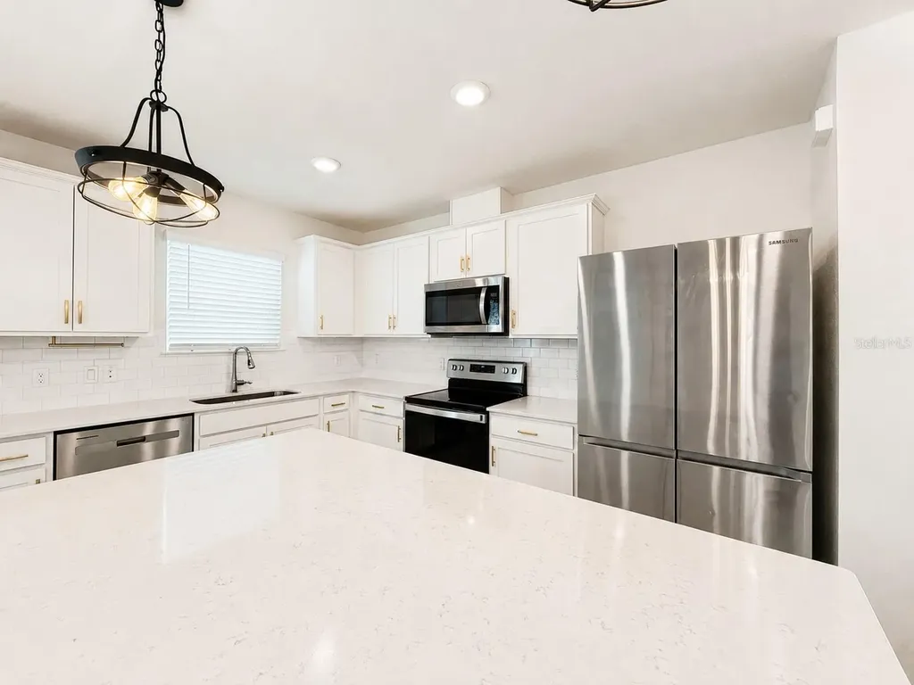 2092 Cross Prairie Parkway Kissimmee FL 34744