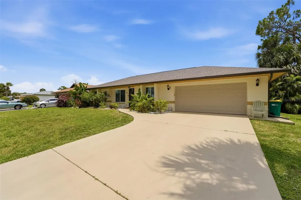 18025 Le Grand Avenue Port Charlotte FL 33948