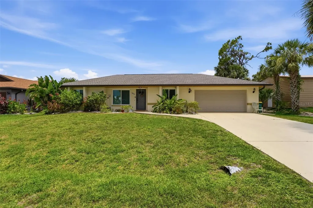 18025 Le Grand Avenue Port Charlotte FL 33948