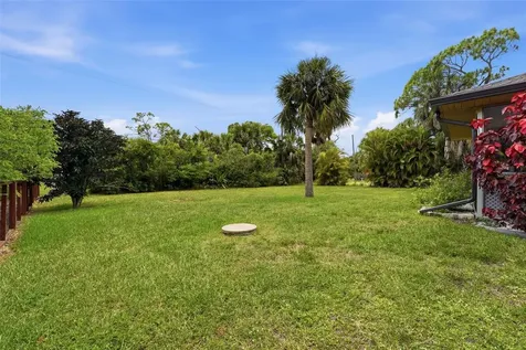 18025 Le Grand Avenue Port Charlotte FL 33948