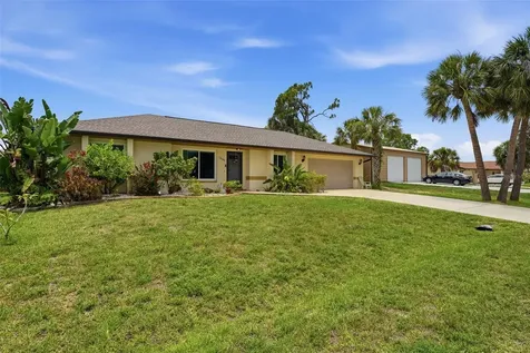 18025 Le Grand Avenue Port Charlotte FL 33948