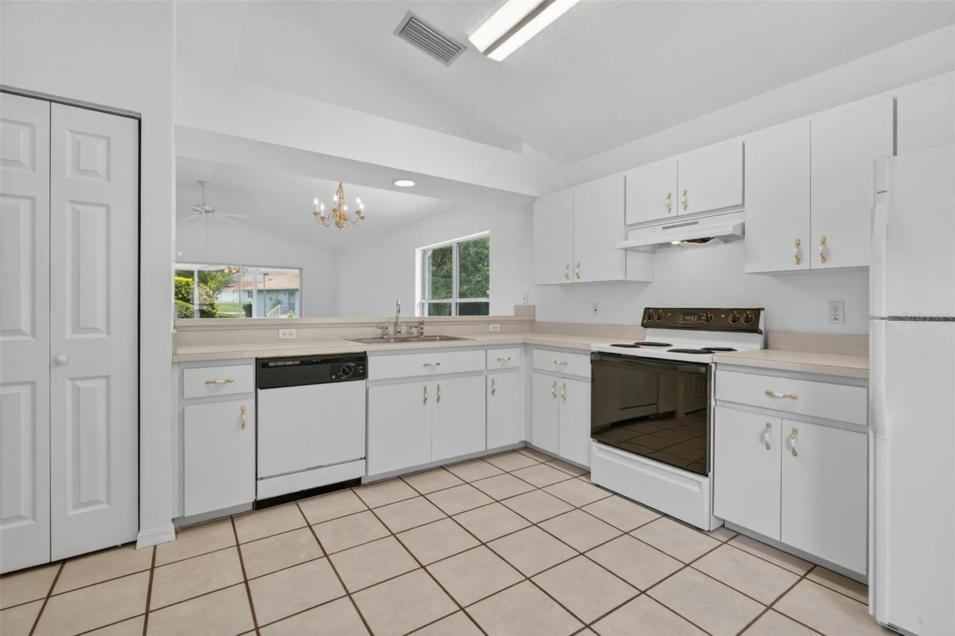660 W Sunset Strip Drive Beverly Hills FL 34465