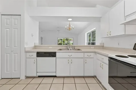 660 W Sunset Strip Drive Beverly Hills FL 34465