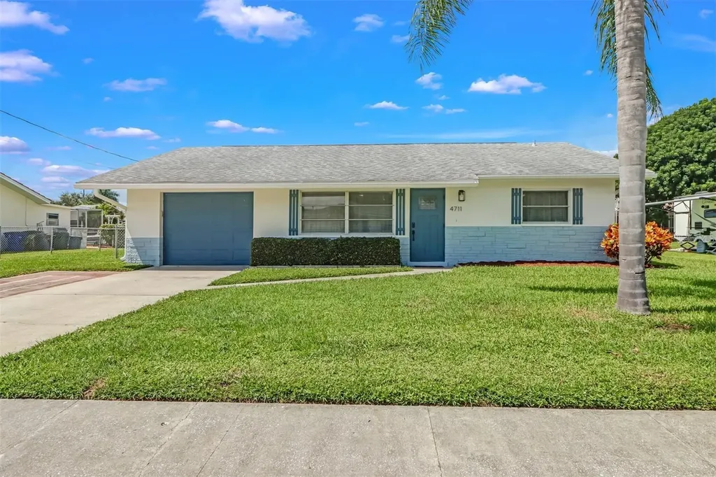 4711 Forest Glen Drive North Fort Myers FL 33903