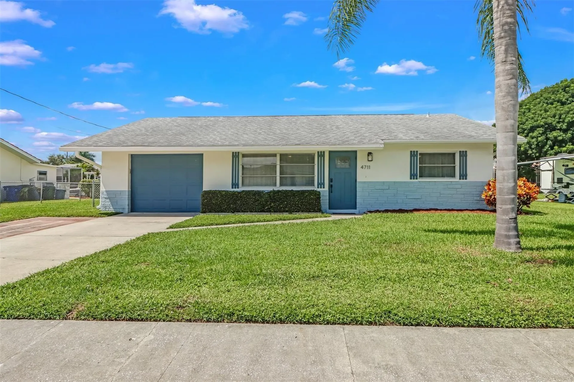 4711 Forest Glen Drive North Fort Myers FL 33903
