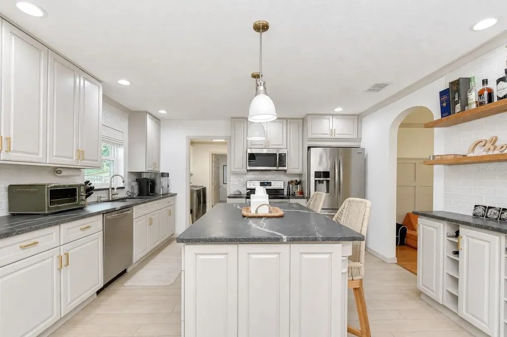 4206 Helene Place Valrico FL 33594