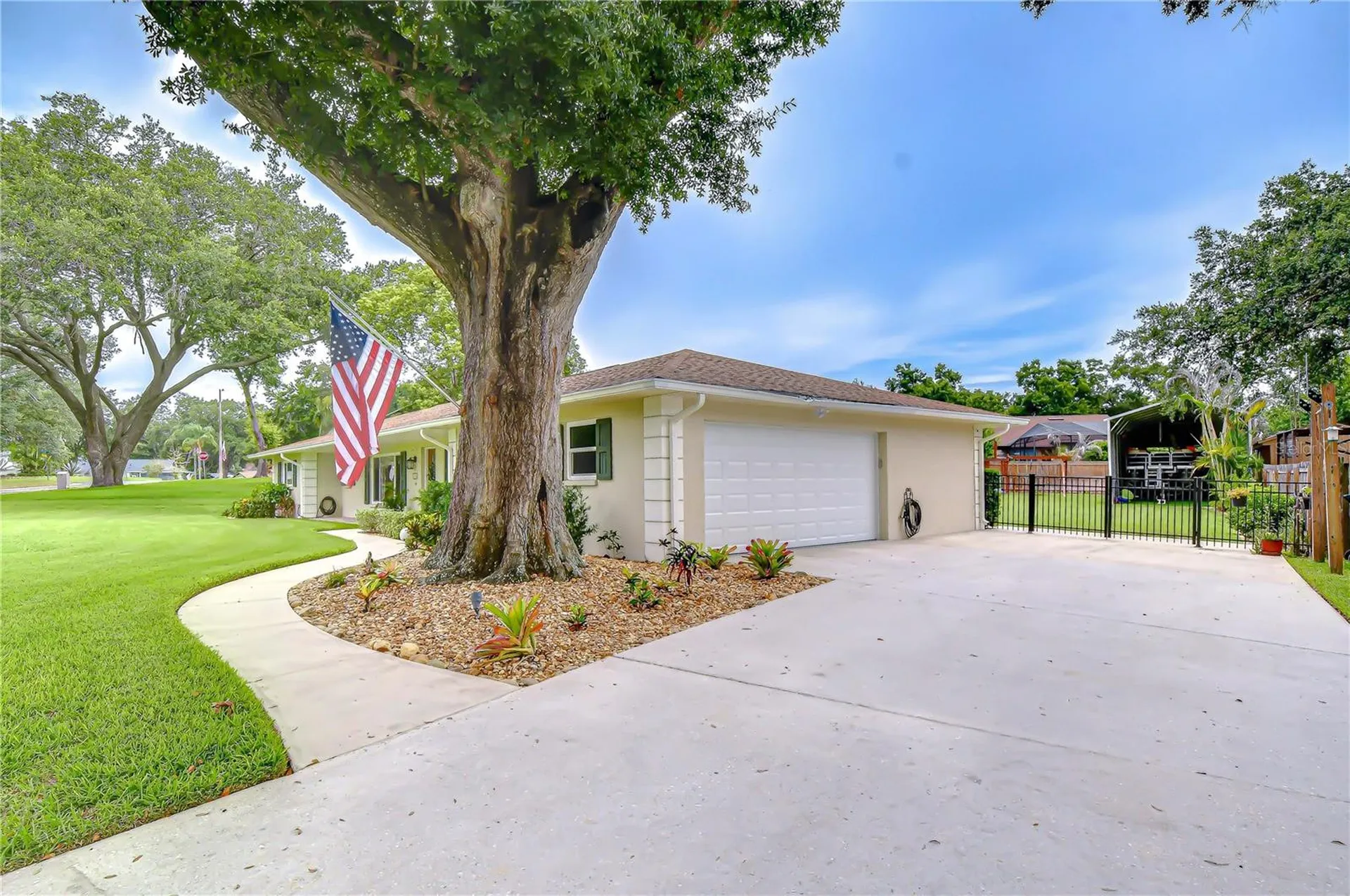 4206 Helene Place Valrico FL 33594