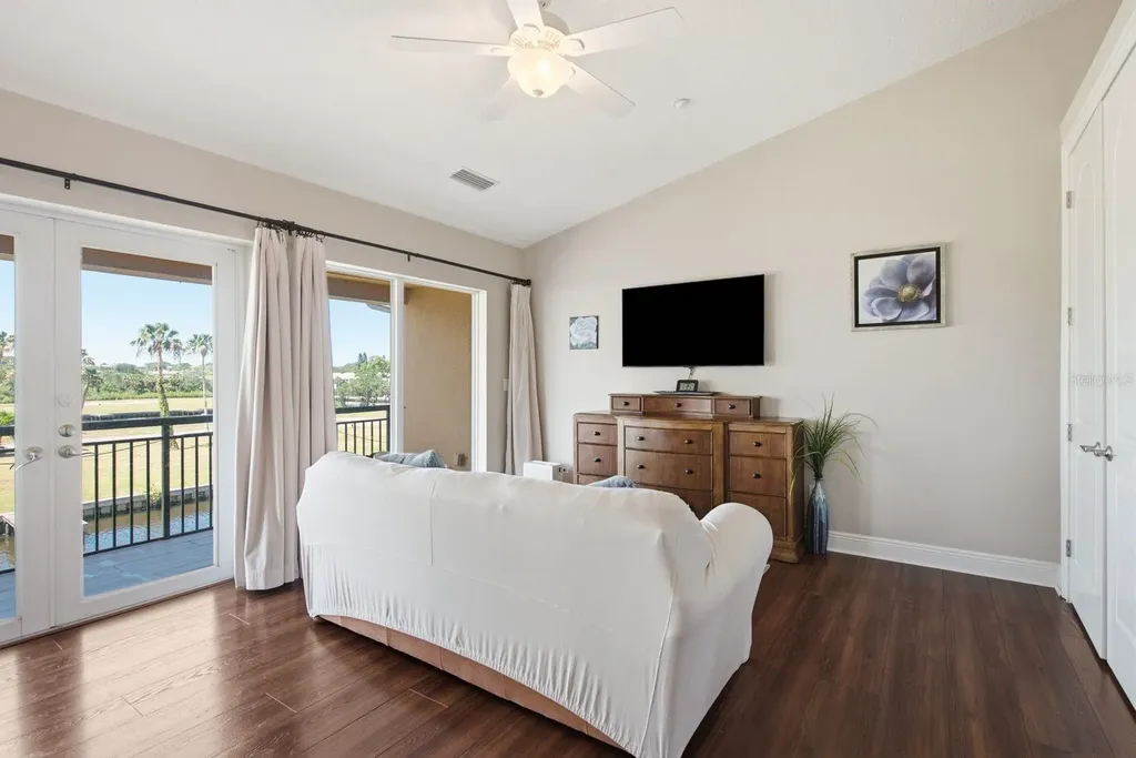 47 W Morgan Street Tarpon Springs FL 34689