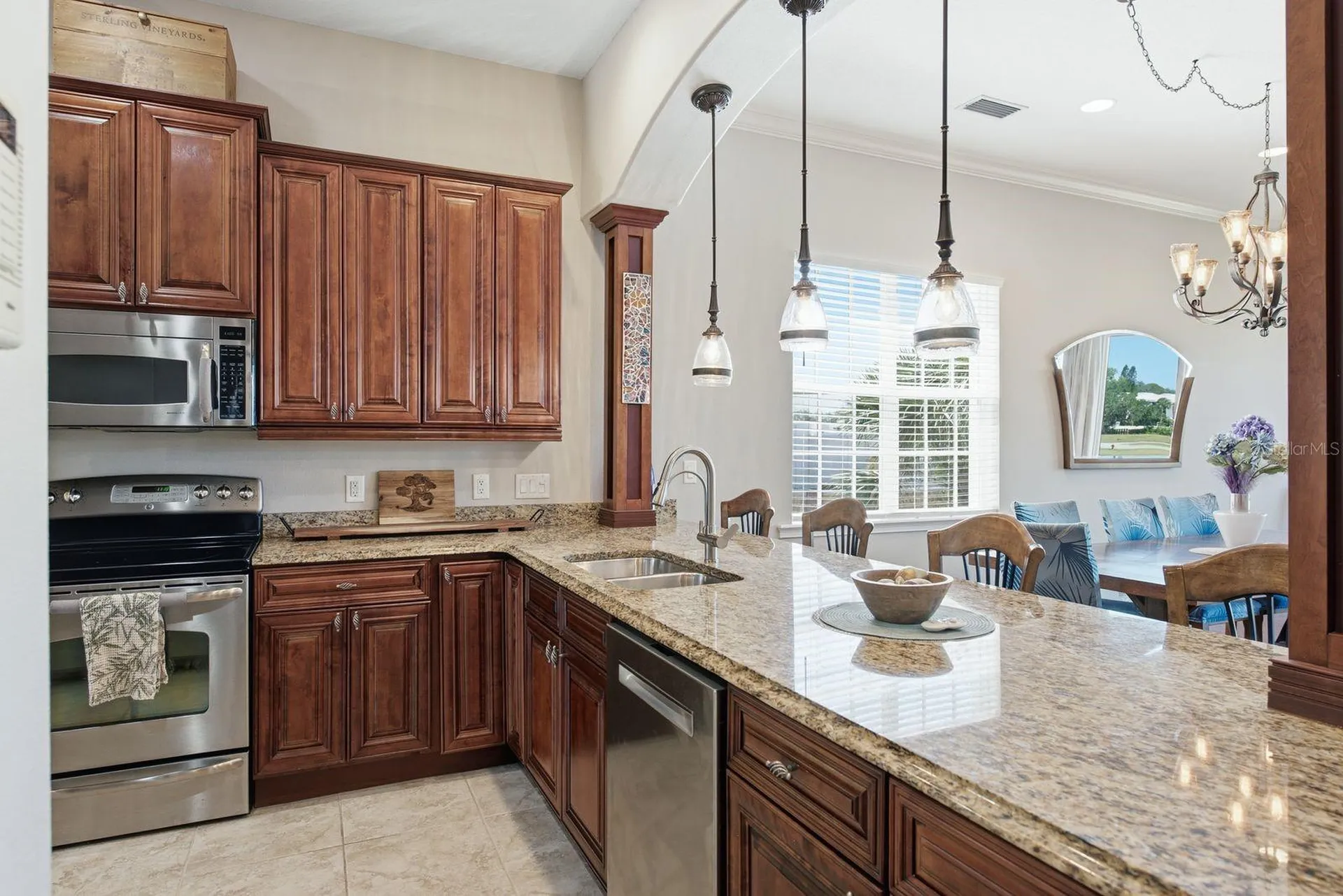 47 W Morgan Street Tarpon Springs FL 34689