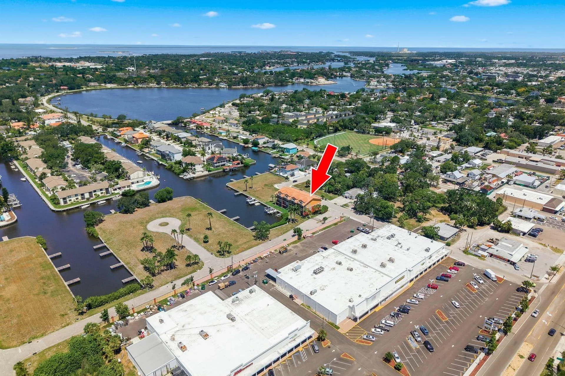 47 W Morgan Street Tarpon Springs FL 34689