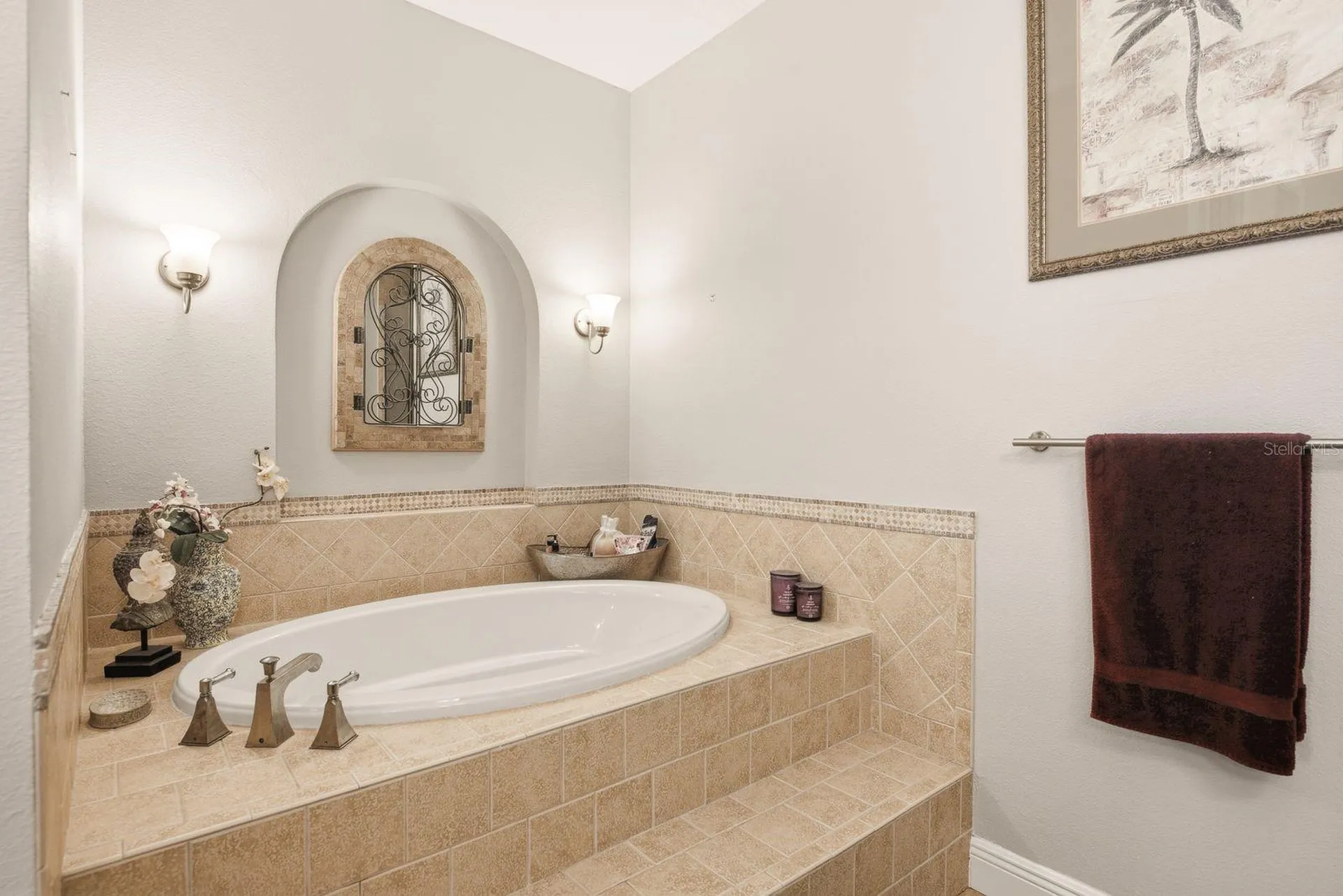 47 W Morgan Street Tarpon Springs FL 34689