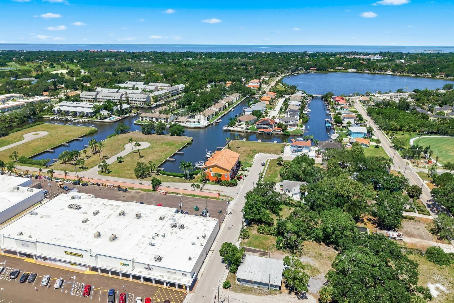 47 W Morgan Street Tarpon Springs FL 34689