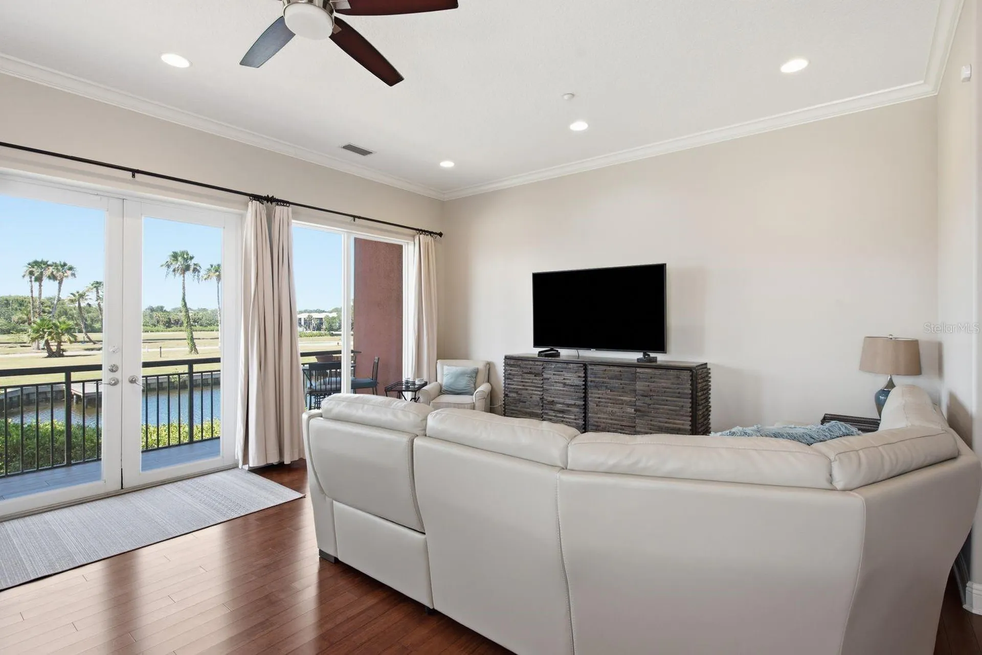 47 W Morgan Street Tarpon Springs FL 34689