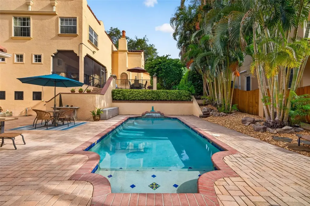 322 Roebling Road S Belleair FL 33756
