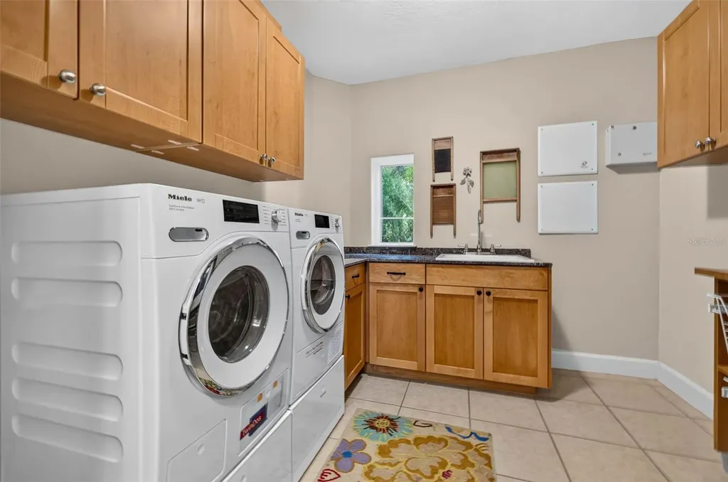 322 Roebling Road S Belleair FL 33756