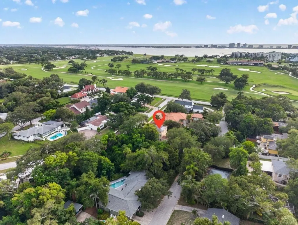 322 Roebling Road S Belleair FL 33756